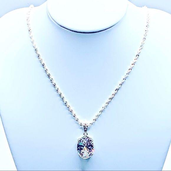 NEW! SPARKLING AUSTRIAN EMERALD CUT OVAL WHITE AUSTRIAN CRYSTAL - 925 SILVER - Picture 8 of 15